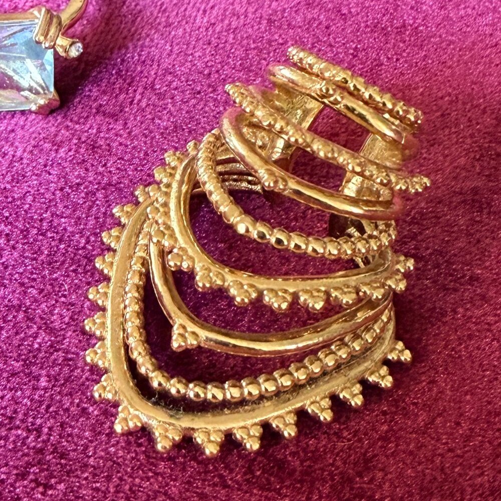 18k Gold Beaded Warrior Ear Cuff - Tawapa